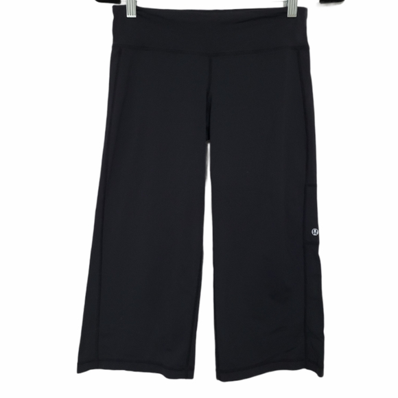 Lululemon Wide Leg Capri Pants with Side Pocket